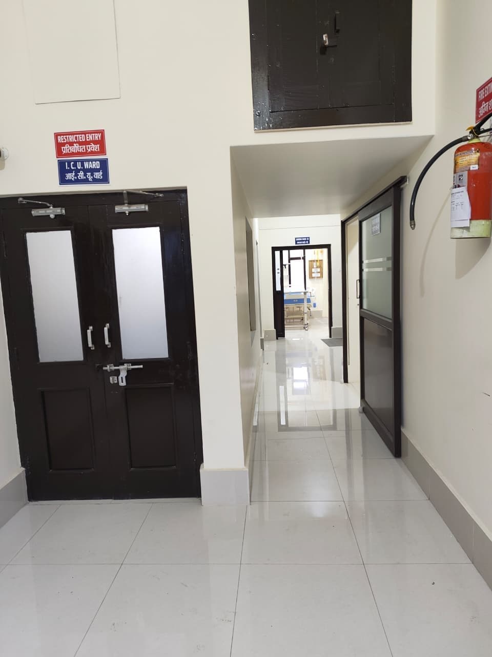 Clean corridors inside BBSM Nursing Home, Raebareli